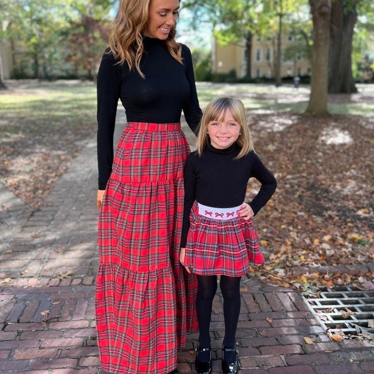 Christmas Plaid Ladies Skirt – Pleats and Stitches